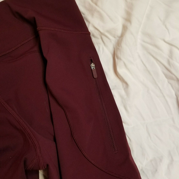 Lululemon Extra Mile Crop (Reflective 23") - Picture 11 of 12
